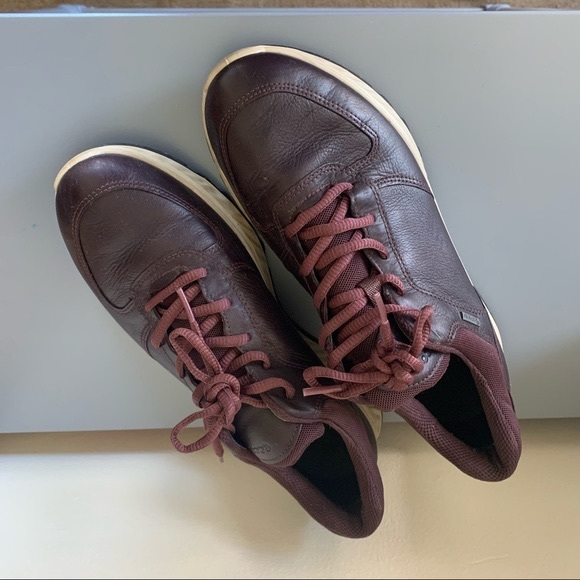 LAST CHANCE ECCO GORE-TEX waterproof sneaker size 9 - Picture 4 of 6